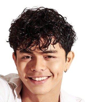 Kokoy de Santos (Ronald Marquez de Santos Jr.).